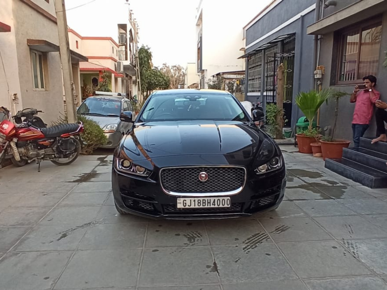 Luxury car rental in Mahesana