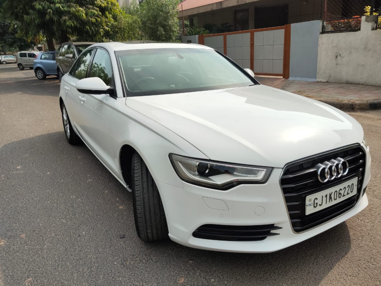 Premium car rental in Ahmedabad